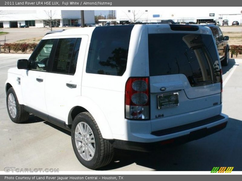 Fuji White / Almond/Nutmeg 2011 Land Rover LR4 HSE LUX