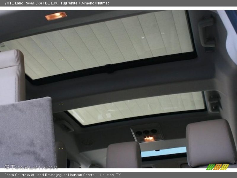 Fuji White / Almond/Nutmeg 2011 Land Rover LR4 HSE LUX