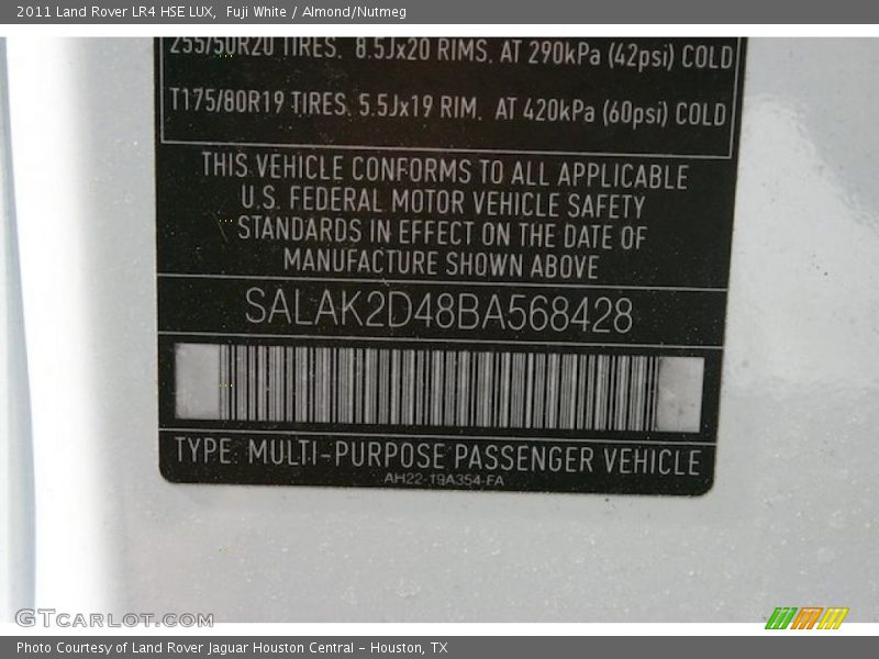Fuji White / Almond/Nutmeg 2011 Land Rover LR4 HSE LUX