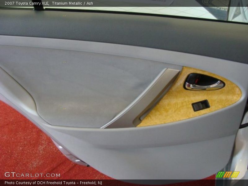 Titanium Metallic / Ash 2007 Toyota Camry XLE