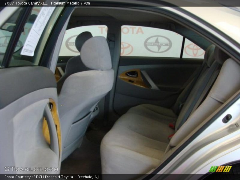 Titanium Metallic / Ash 2007 Toyota Camry XLE
