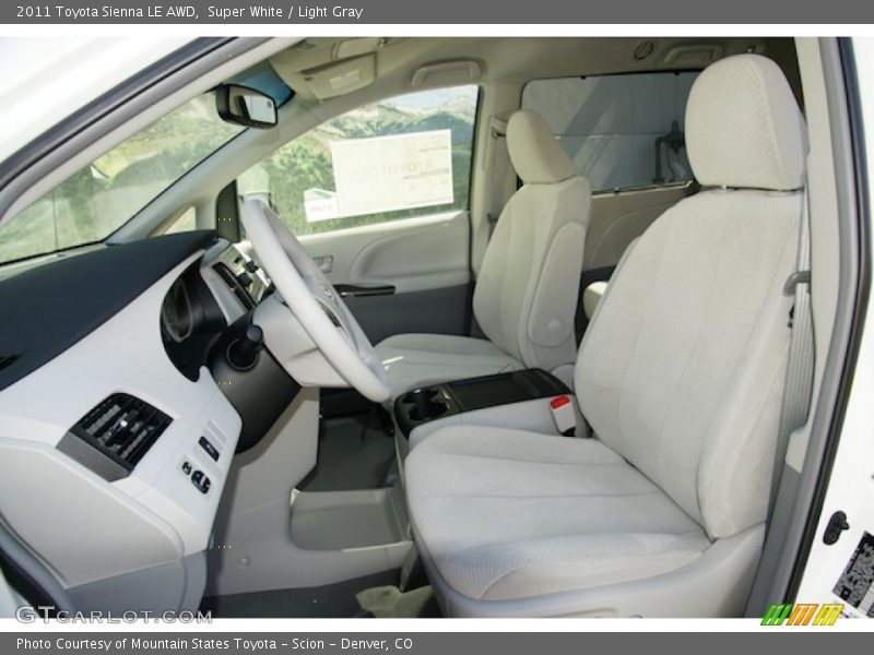 Super White / Light Gray 2011 Toyota Sienna LE AWD