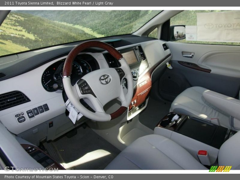 Blizzard White Pearl / Light Gray 2011 Toyota Sienna Limited