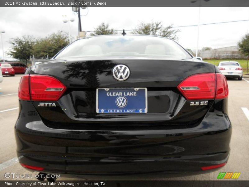 Black / Cornsilk Beige 2011 Volkswagen Jetta SE Sedan