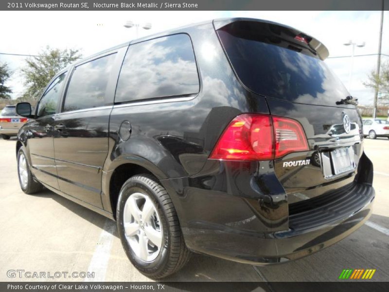 Nocturne Black Metallic / Sierra Stone 2011 Volkswagen Routan SE
