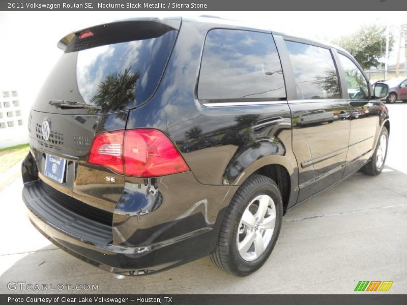 Nocturne Black Metallic / Sierra Stone 2011 Volkswagen Routan SE
