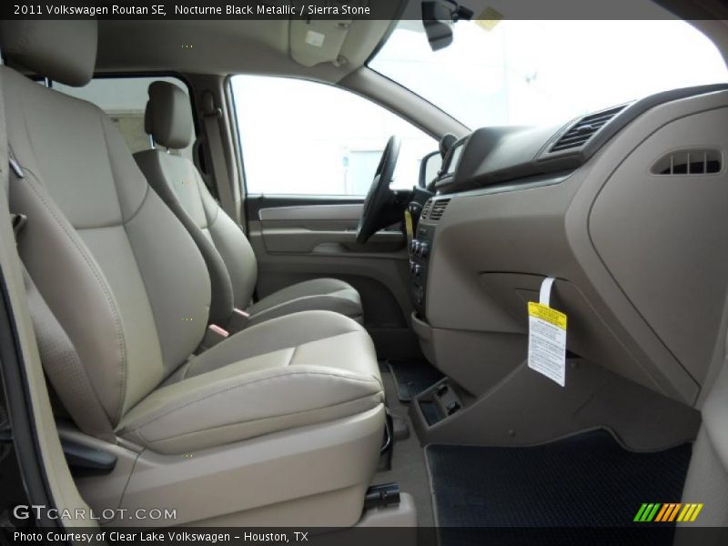  2011 Routan SE Sierra Stone Interior