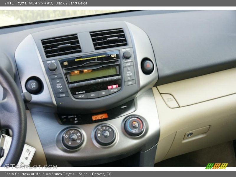 Controls of 2011 RAV4 V6 4WD