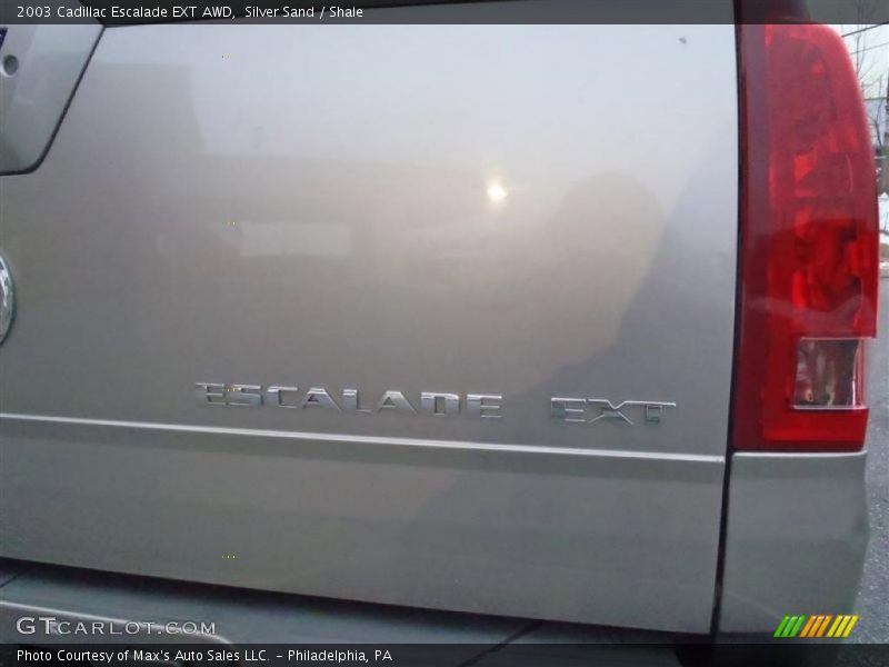 Silver Sand / Shale 2003 Cadillac Escalade EXT AWD