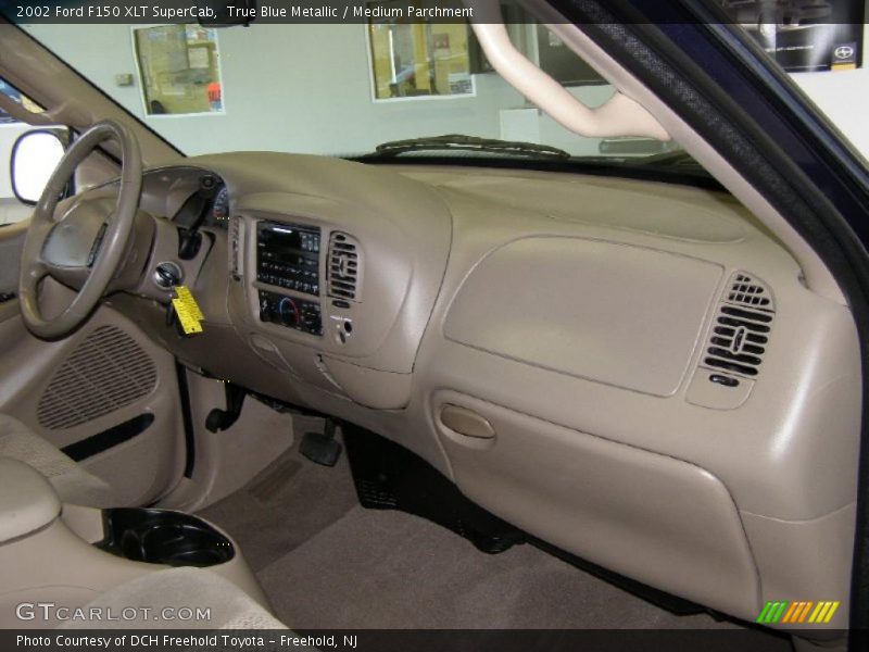 Dashboard of 2002 F150 XLT SuperCab