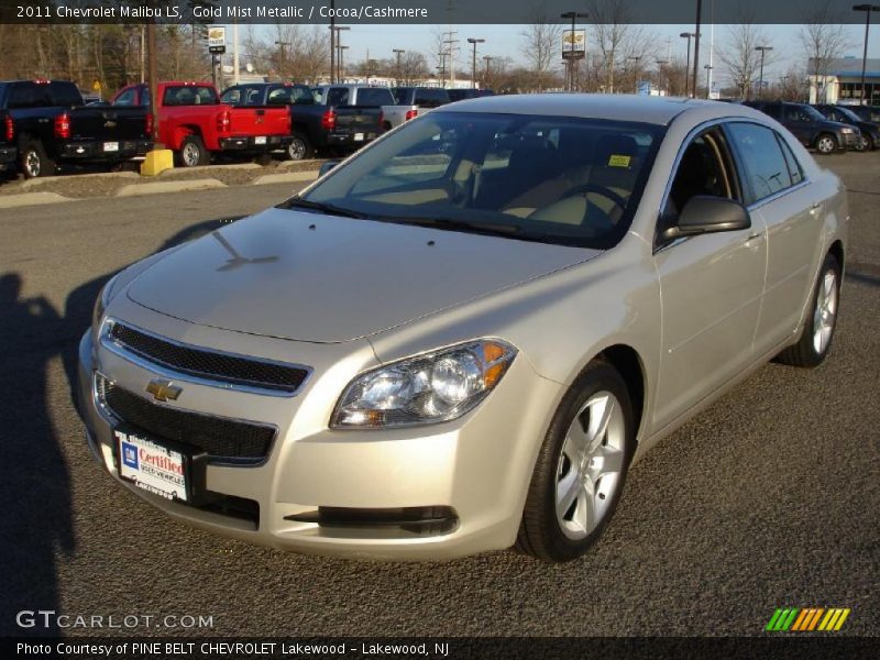 Front 3/4 View of 2011 Malibu LS