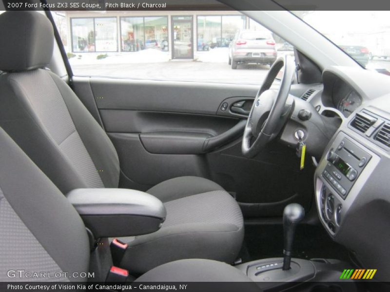  2007 Focus ZX3 SES Coupe Charcoal Interior