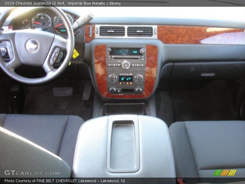 Dashboard of 2010 Avalanche LS 4x4