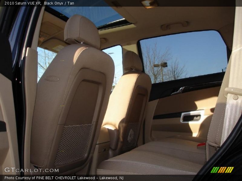 Black Onyx / Tan 2010 Saturn VUE XR
