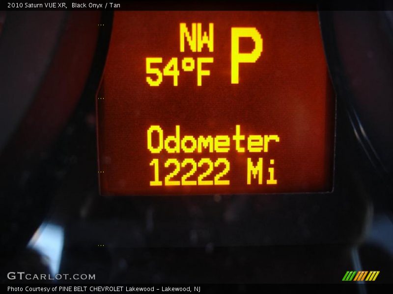 Black Onyx / Tan 2010 Saturn VUE XR