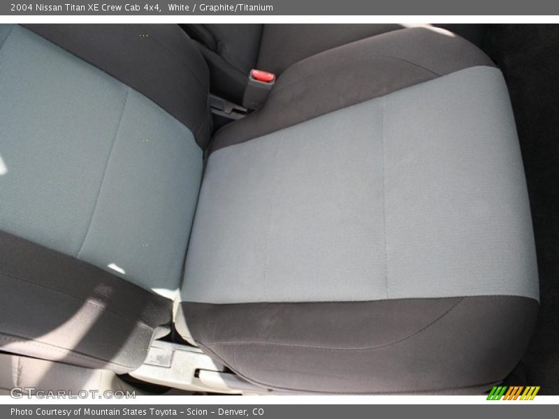 White / Graphite/Titanium 2004 Nissan Titan XE Crew Cab 4x4