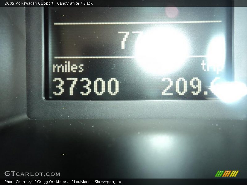Candy White / Black 2009 Volkswagen CC Sport