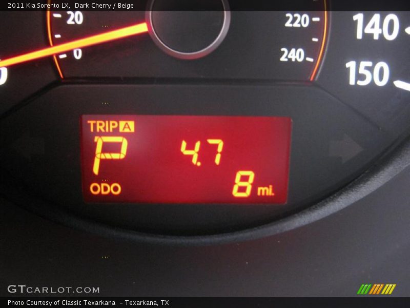Dark Cherry / Beige 2011 Kia Sorento LX