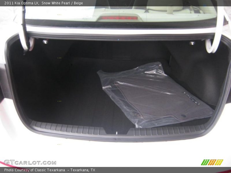 Snow White Pearl / Beige 2011 Kia Optima LX