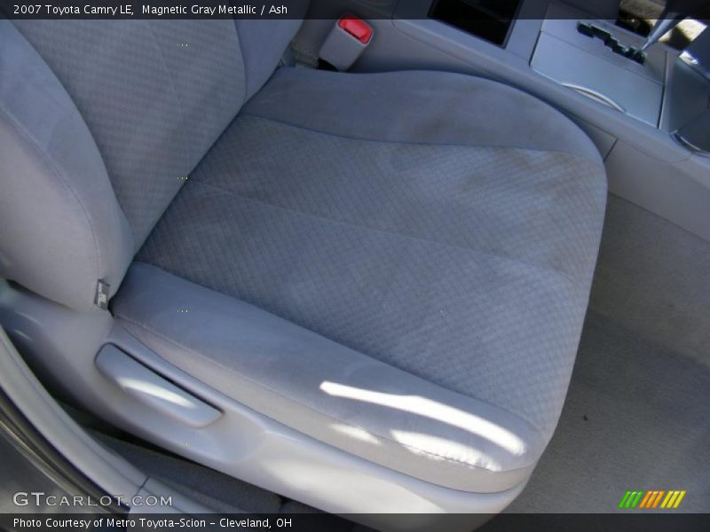 Magnetic Gray Metallic / Ash 2007 Toyota Camry LE