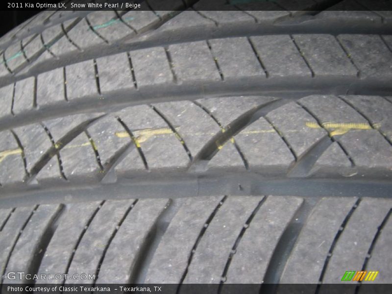 Snow White Pearl / Beige 2011 Kia Optima LX