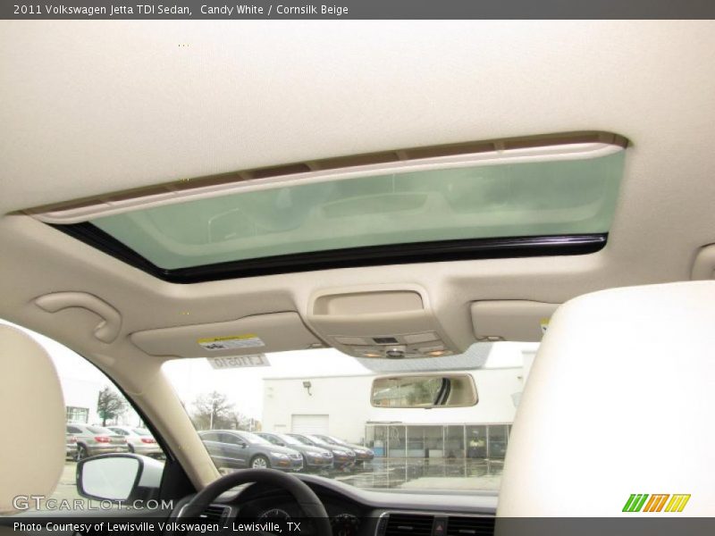Candy White / Cornsilk Beige 2011 Volkswagen Jetta TDI Sedan