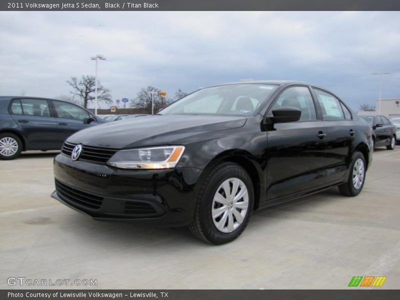 Front 3/4 View of 2011 Jetta S Sedan