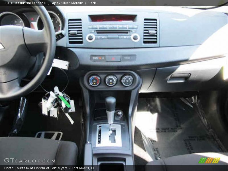 Apex Silver Metallic / Black 2010 Mitsubishi Lancer DE