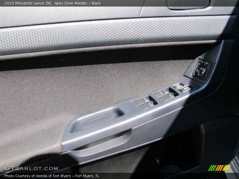 Apex Silver Metallic / Black 2010 Mitsubishi Lancer DE
