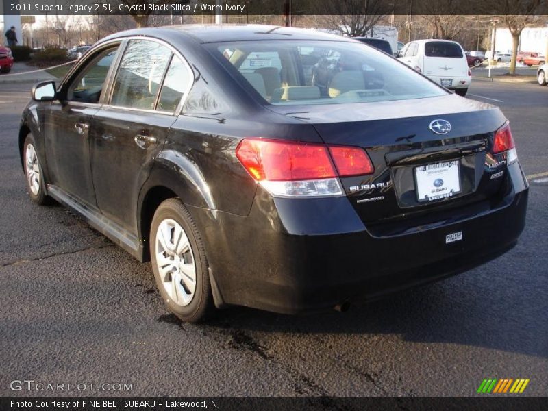 Crystal Black Silica / Warm Ivory 2011 Subaru Legacy 2.5i