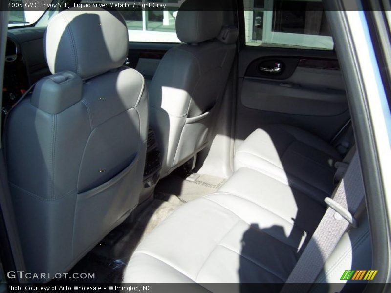 Liquid Silver Metallic / Light Gray 2005 GMC Envoy SLT
