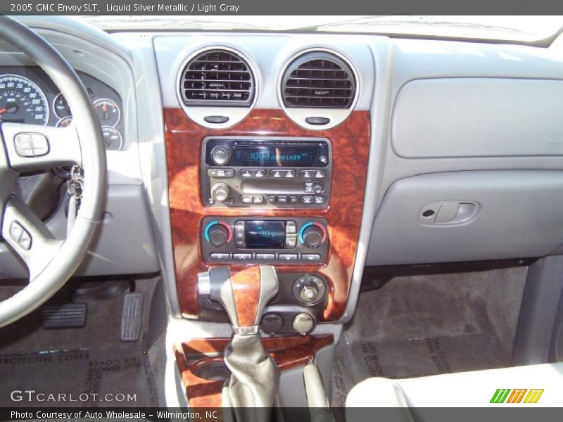 Liquid Silver Metallic / Light Gray 2005 GMC Envoy SLT