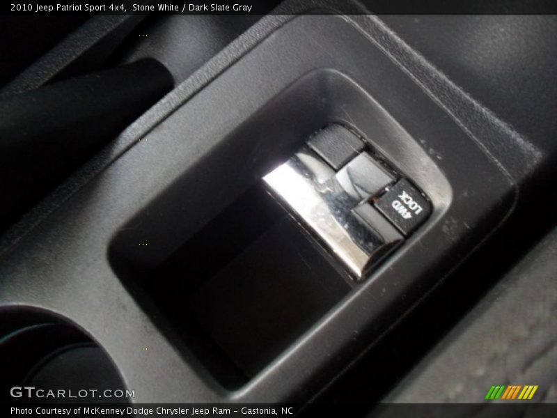 Stone White / Dark Slate Gray 2010 Jeep Patriot Sport 4x4