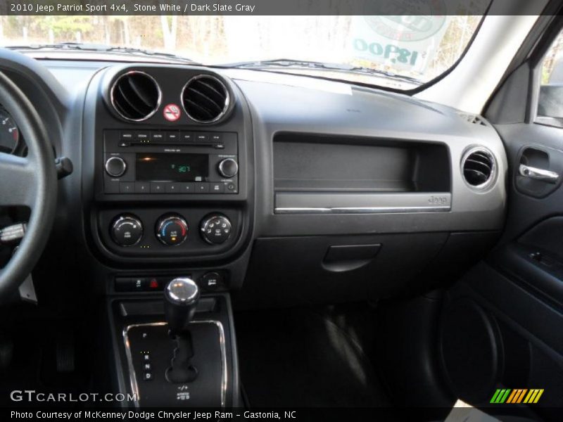Stone White / Dark Slate Gray 2010 Jeep Patriot Sport 4x4