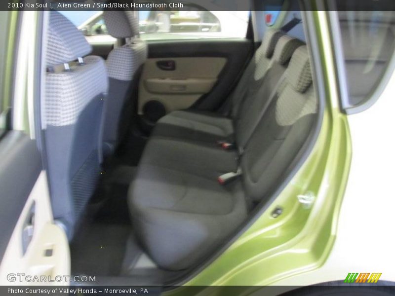 Alien Green / Sand/Black Houndstooth Cloth 2010 Kia Soul !