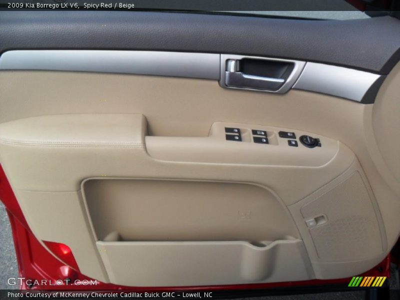 Door Panel of 2009 Borrego LX V6