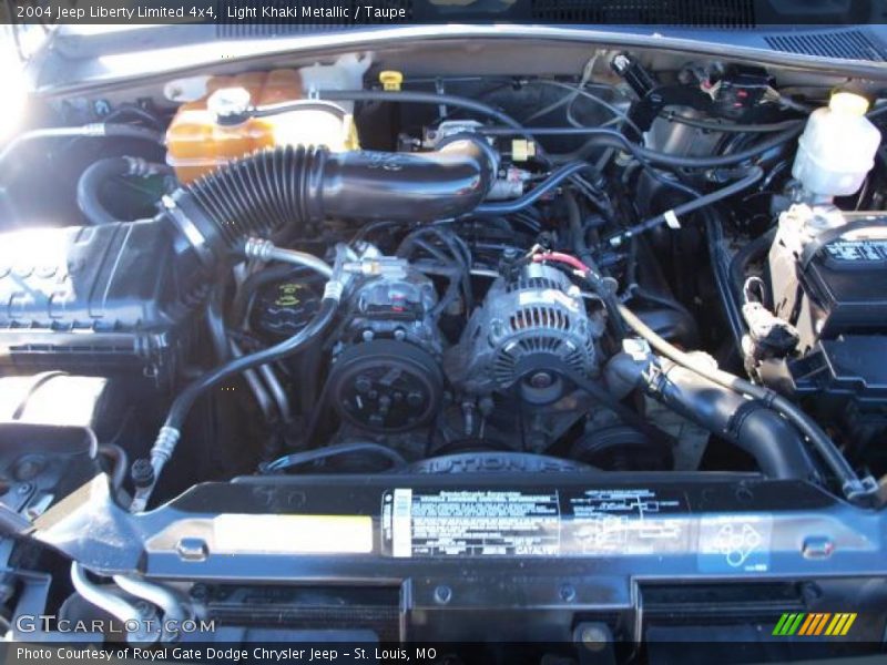 Light Khaki Metallic / Taupe 2004 Jeep Liberty Limited 4x4