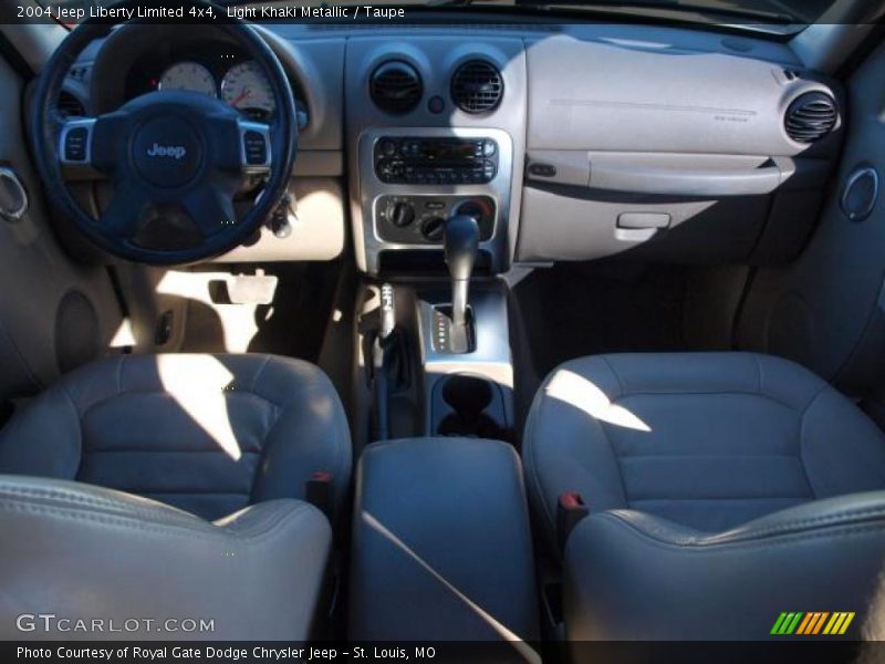 Light Khaki Metallic / Taupe 2004 Jeep Liberty Limited 4x4