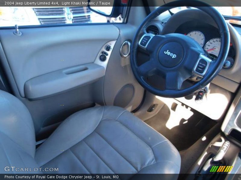 Light Khaki Metallic / Taupe 2004 Jeep Liberty Limited 4x4
