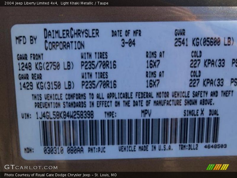 Light Khaki Metallic / Taupe 2004 Jeep Liberty Limited 4x4