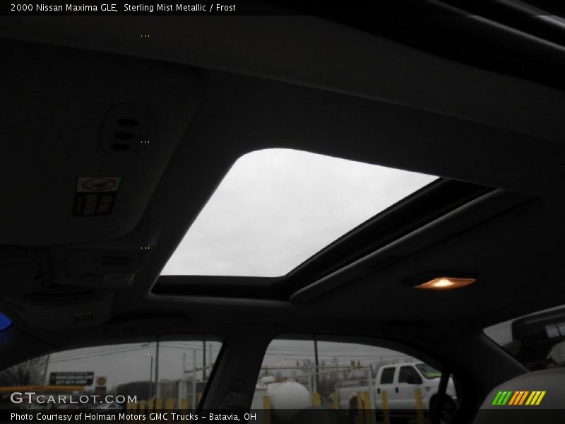 Sterling Mist Metallic / Frost 2000 Nissan Maxima GLE
