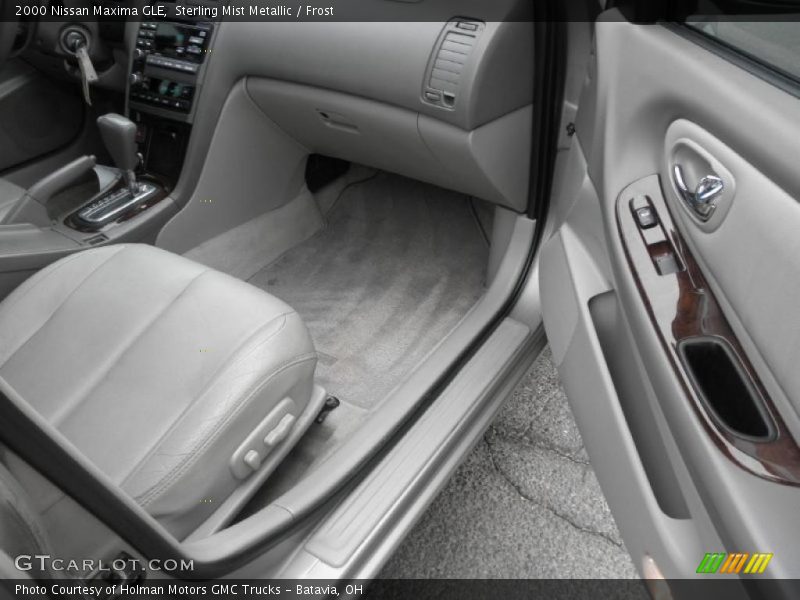Sterling Mist Metallic / Frost 2000 Nissan Maxima GLE