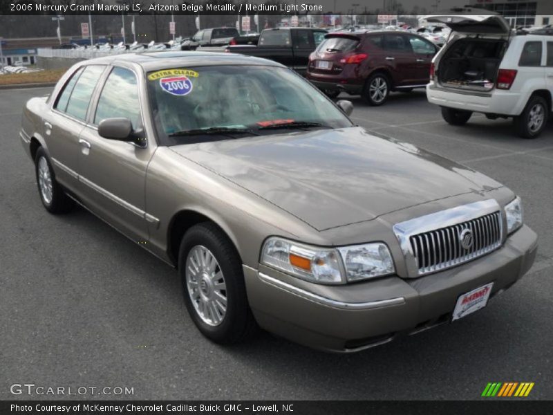 Front 3/4 View of 2006 Grand Marquis LS