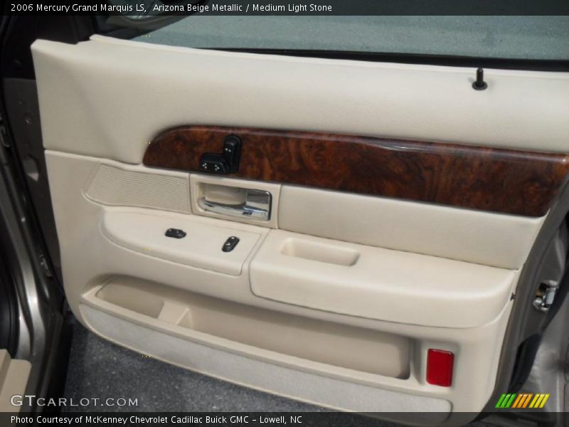 Door Panel of 2006 Grand Marquis LS