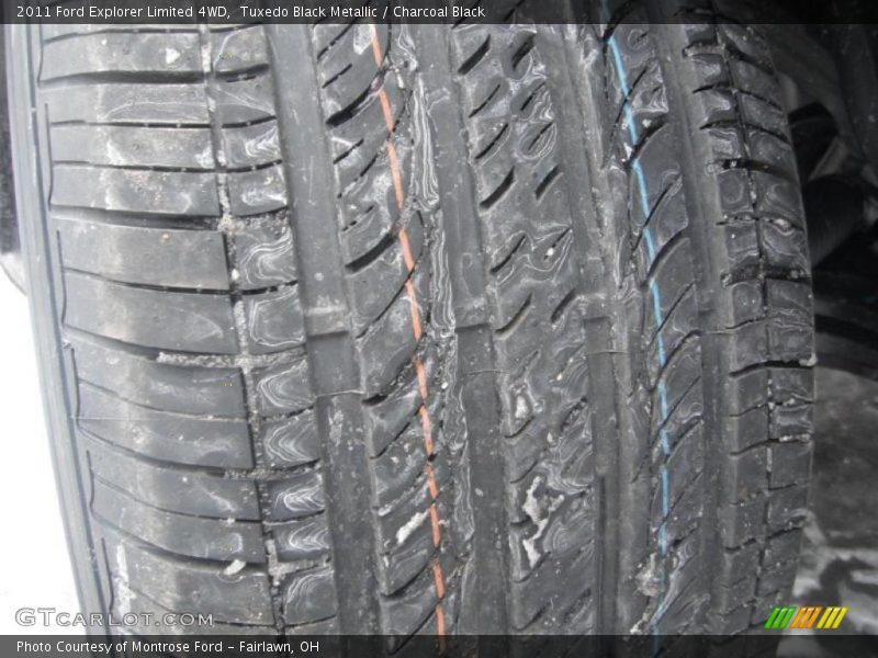 Tuxedo Black Metallic / Charcoal Black 2011 Ford Explorer Limited 4WD