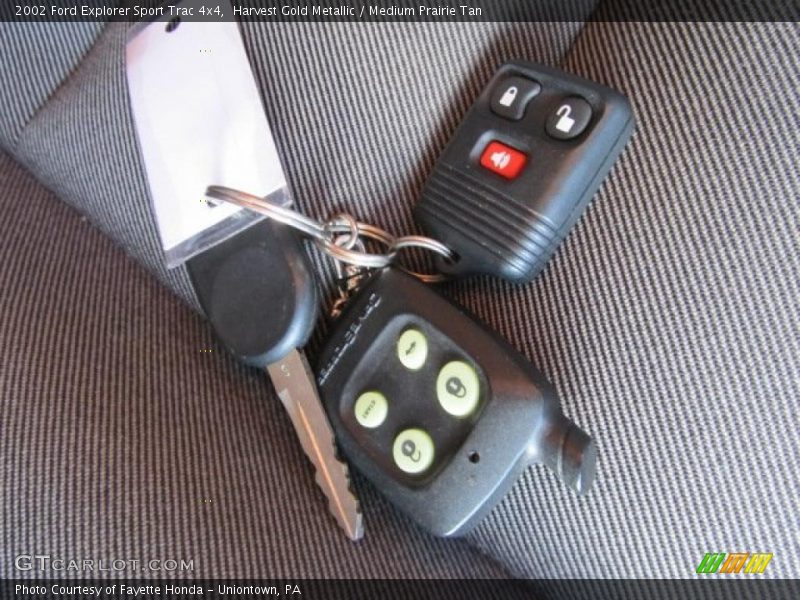 Harvest Gold Metallic / Medium Prairie Tan 2002 Ford Explorer Sport Trac 4x4