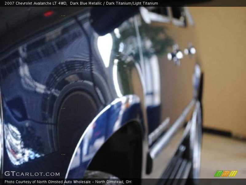 Dark Blue Metallic / Dark Titanium/Light Titanium 2007 Chevrolet Avalanche LT 4WD