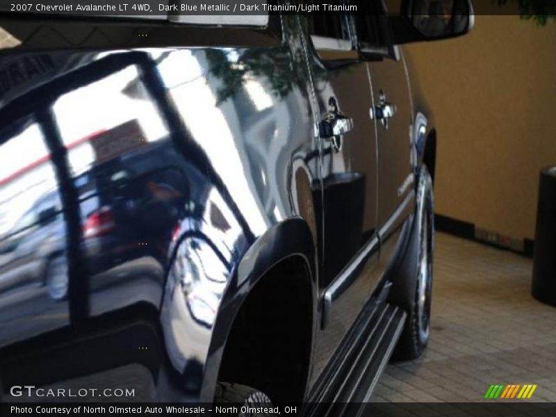Dark Blue Metallic / Dark Titanium/Light Titanium 2007 Chevrolet Avalanche LT 4WD