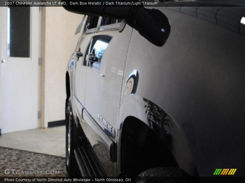 Dark Blue Metallic / Dark Titanium/Light Titanium 2007 Chevrolet Avalanche LT 4WD