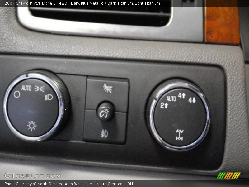Dark Blue Metallic / Dark Titanium/Light Titanium 2007 Chevrolet Avalanche LT 4WD